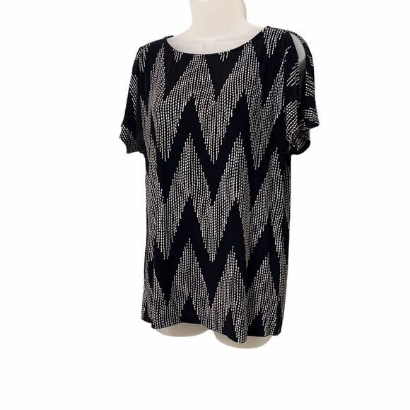 chicos travelers Short Sleeve Cold Shoulder Black Cream Slinky Top Size 1 M/8 - Picture 4 of 10